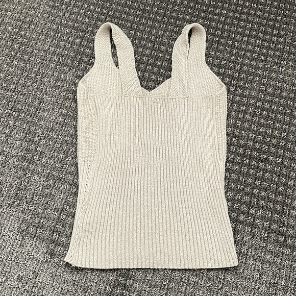 Knitted Tank Top - Picture 5 of 6